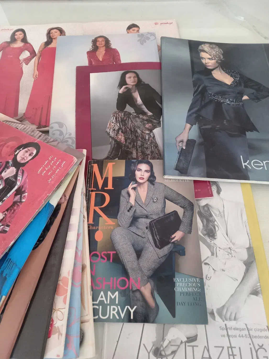 ژورنال خارجی وایرانی|مجلات|مشهد, الهیه|دیوار