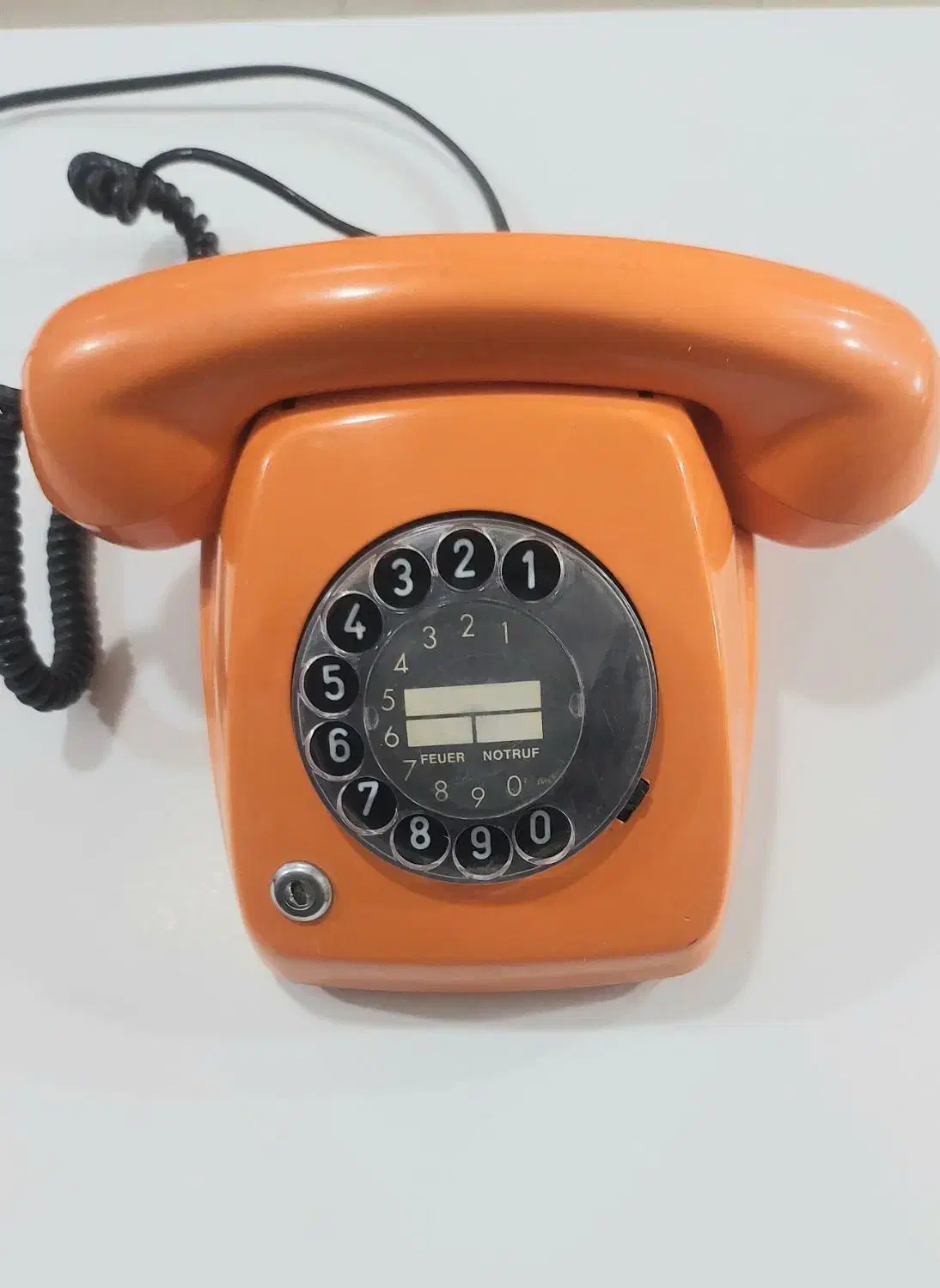 تلفن قدیمی|تلفن رومیزی|کلاله, |دیوار