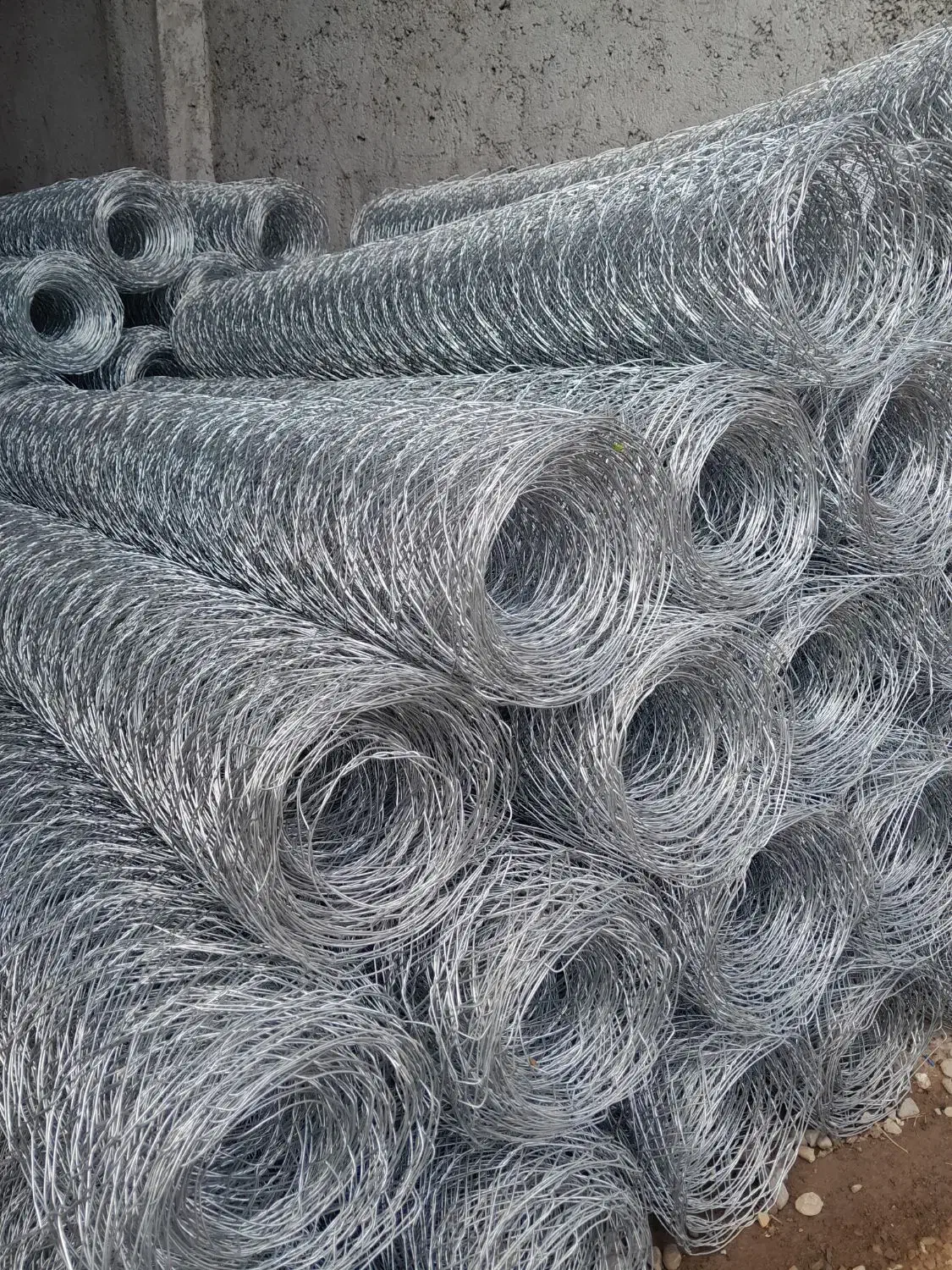 فنس حصاری|مصالح و تجهیزات ساختمان|لاهیجان, شهرک سلمان فارسی|دیوار