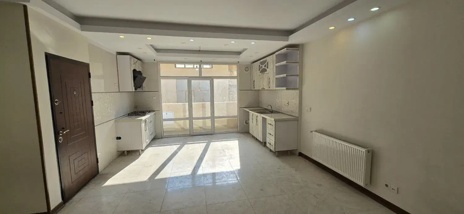 83 متر آپارتمان تکواحدی شهرک والفجر بلوک D م