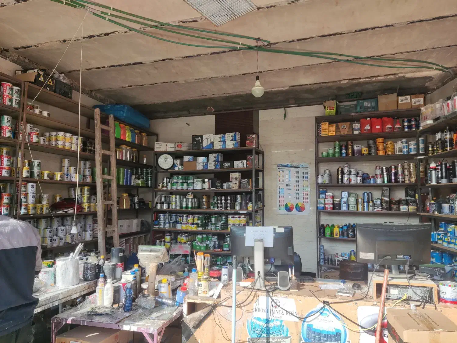 به یک نیروی کاری و آشنا با کامپیوتر حداقل دیپلم|استخدام خدمات فروشگاه و رستوران|میاندوآب, |دیوار