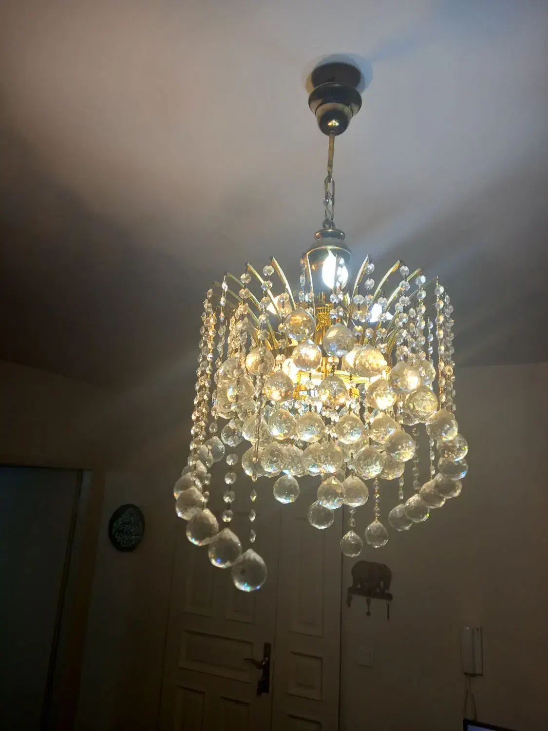 لوستر برنج کریستال|لوستر و چراغ آویز|فردیس, ثابتی|دیوار