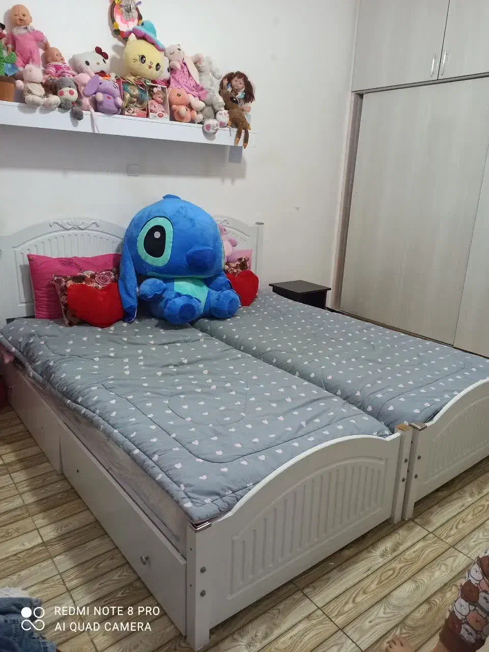 تخت خواب|تخت و سرویس خواب|رباط‌کریم, رباط‌کریم|دیوار