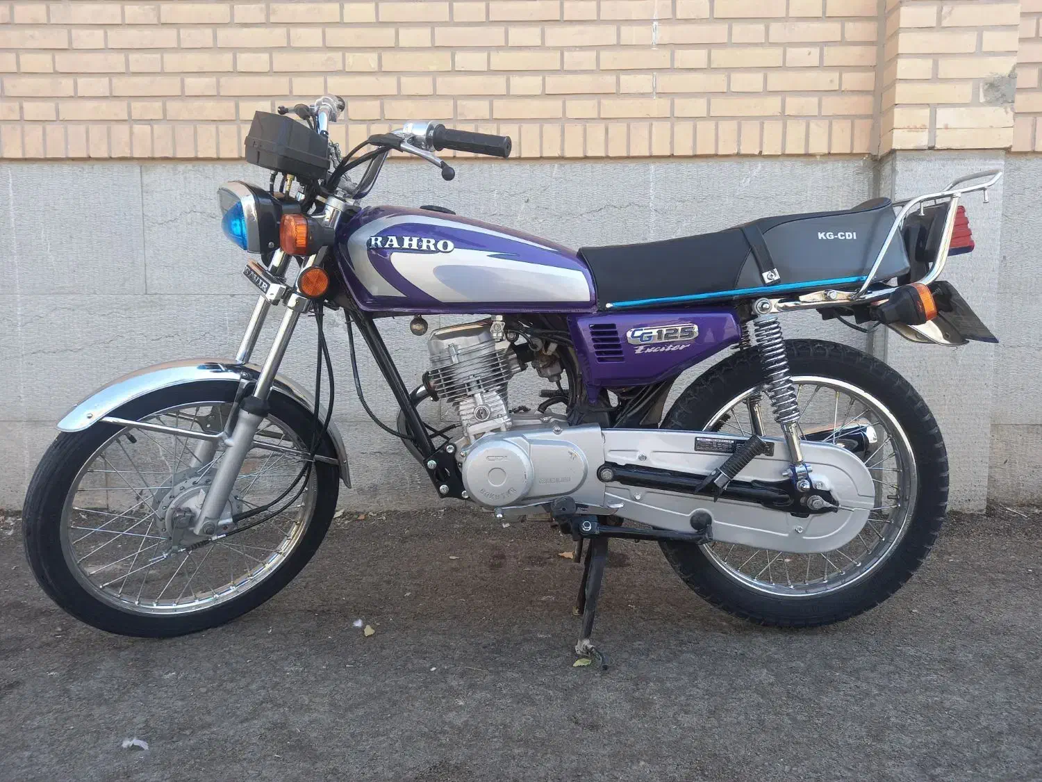 موتور|موتورسیکلت|بشاریات, |دیوار