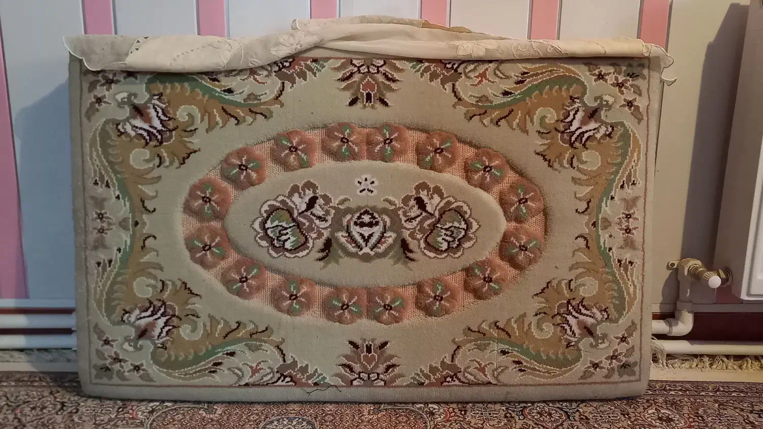 پشتی|پشتی|سراب, |دیوار