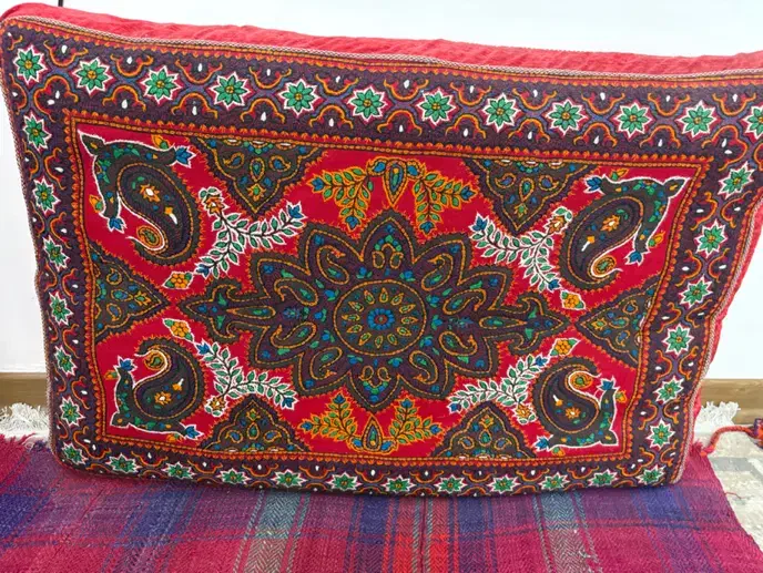 یک جفت پشتی پته نو|پشتی|کرمان, |دیوار