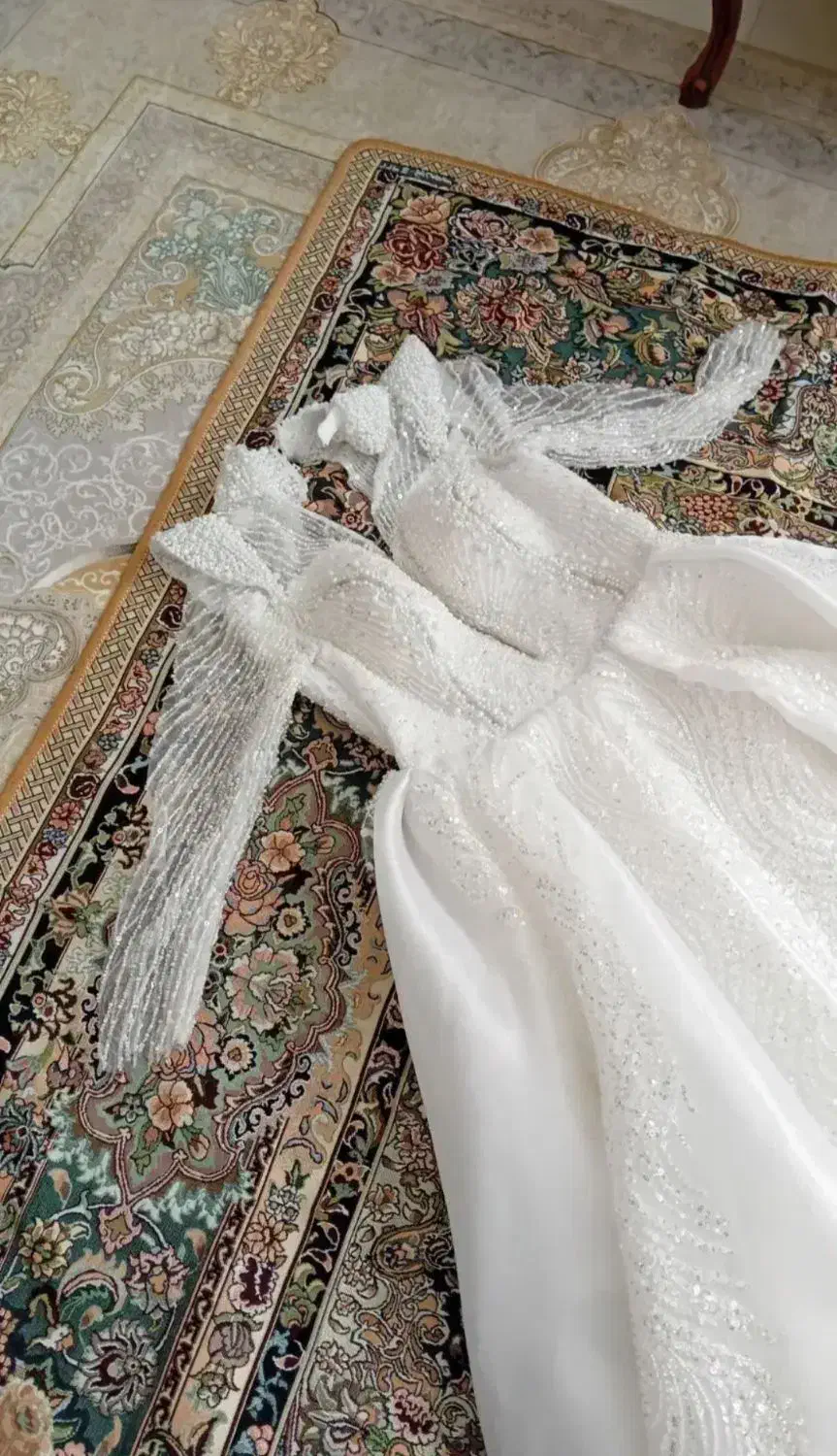 لباس عروس|لباس|آبیک, |دیوار