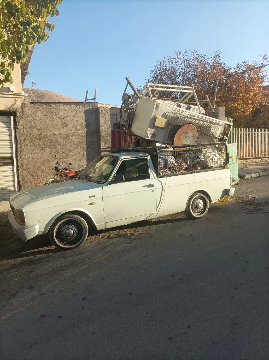 کتاب و دفتر|کتاب و مجله آموزشی|اقبالیه, |دیوار