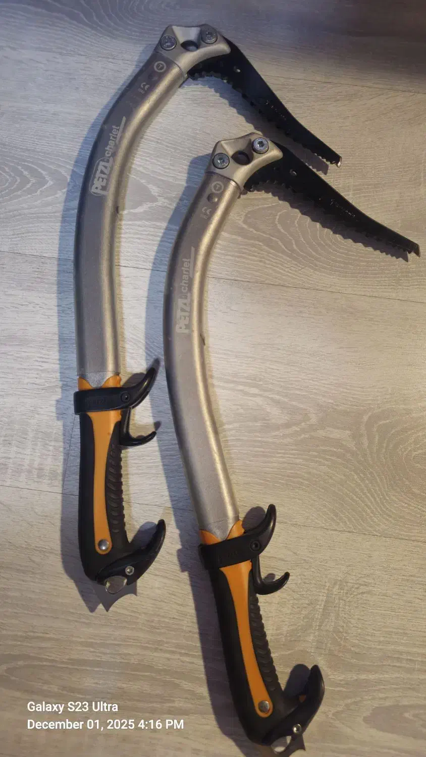 تبر یخ برند پتزل کوآرک . petzl quark|کوهنوردی و کمپینگ|تهران, سید خندان (جلفا)|دیوار