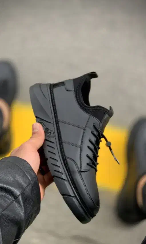 کفش ورساچه مردانه|کیف، کفش، کمربند|مبارکه, |دیوار