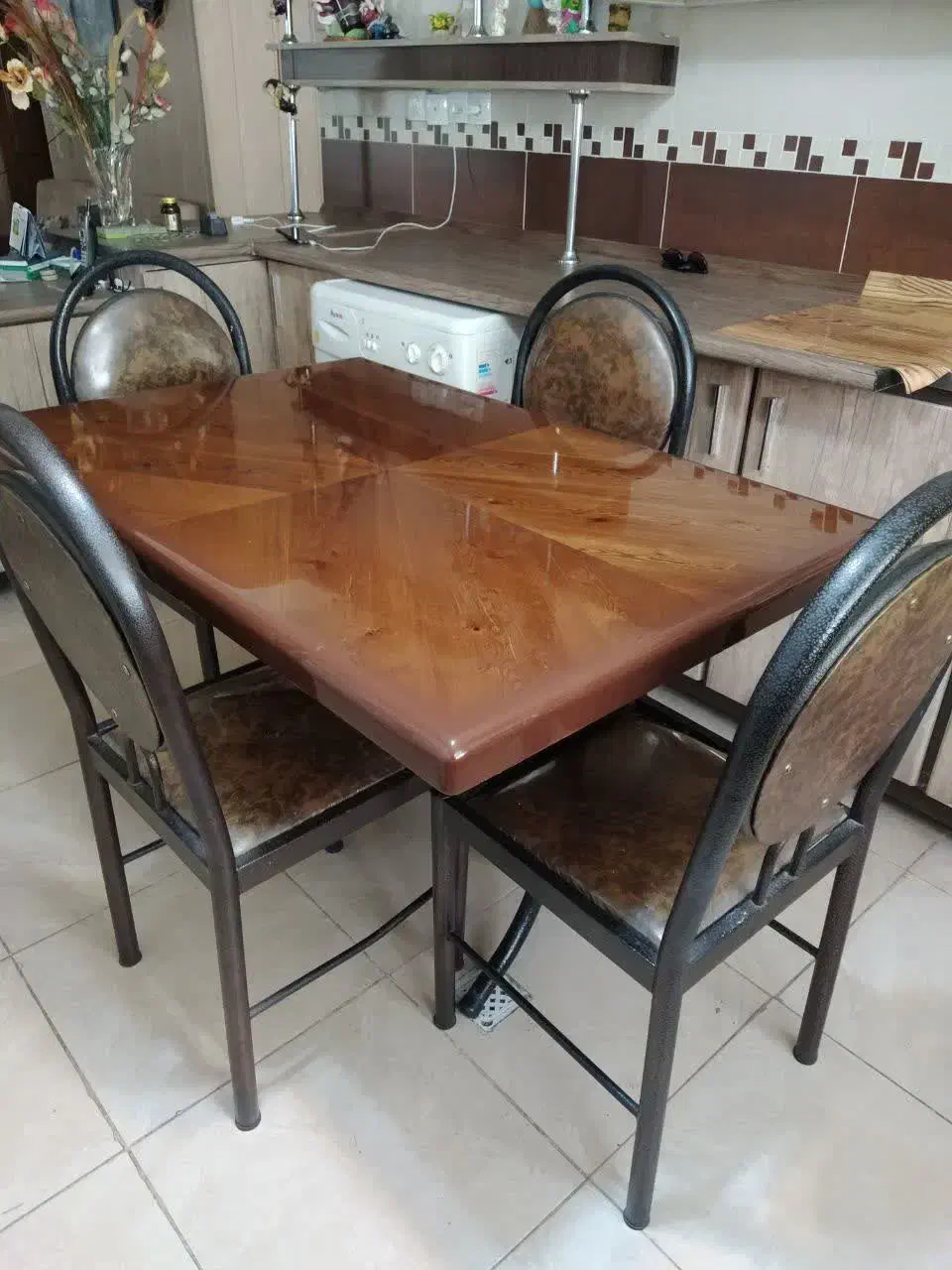 میز ناهار خوری ۴ نفره|میز و صندلی غذاخوری|اصفهان, برازنده|دیوار