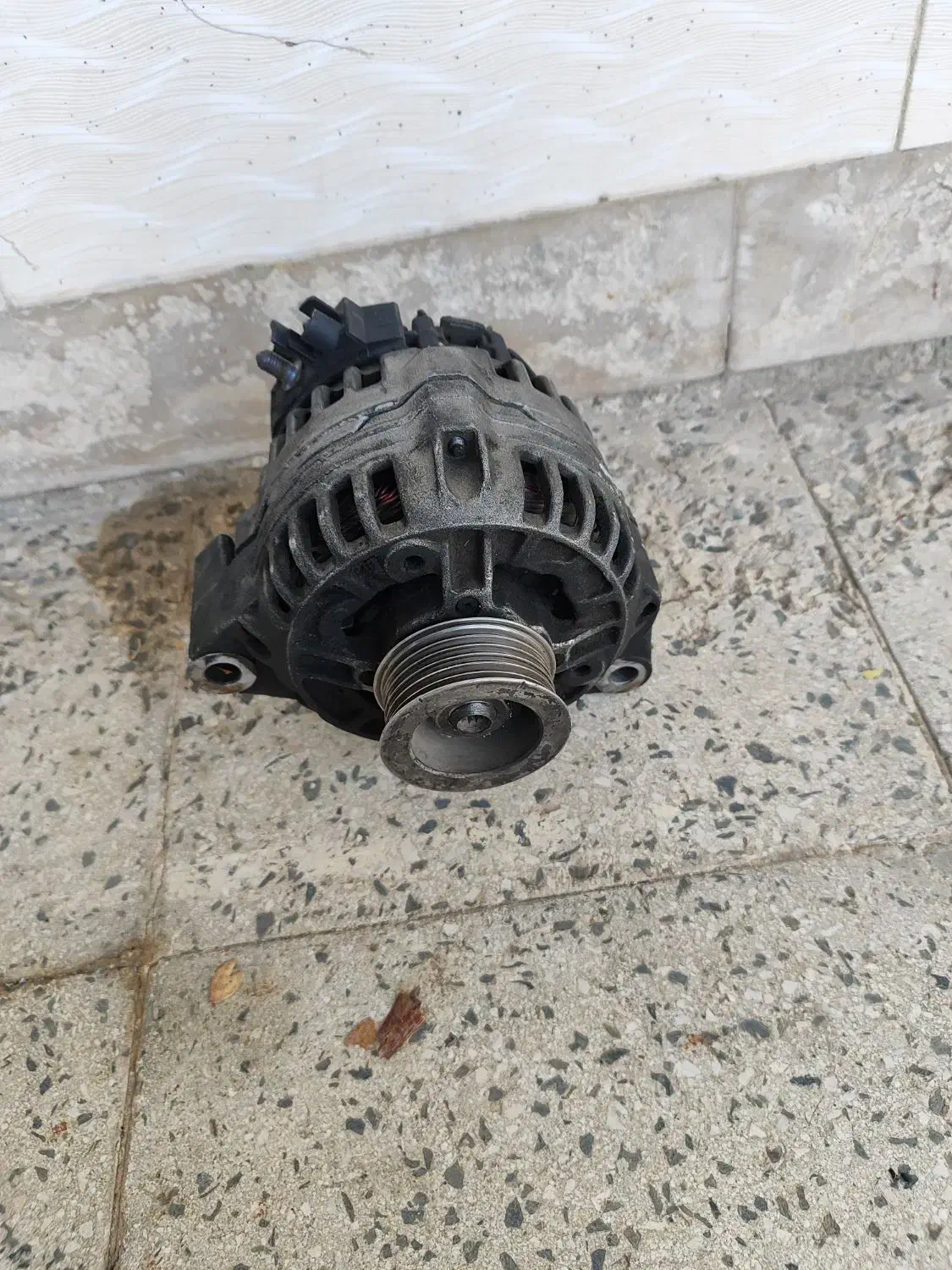 دینام خودرو|قطعات یدکی و لوازم جانبی|بومهن, |دیوار