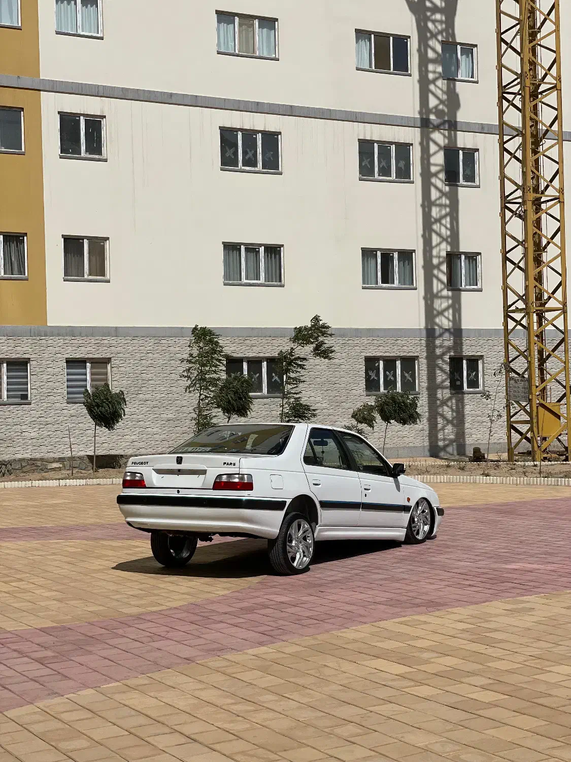 پژو پارس مدل ۹۳ پنوماتیک|خودرو سواری و وانت|مشهد, سرافرازان|دیوار