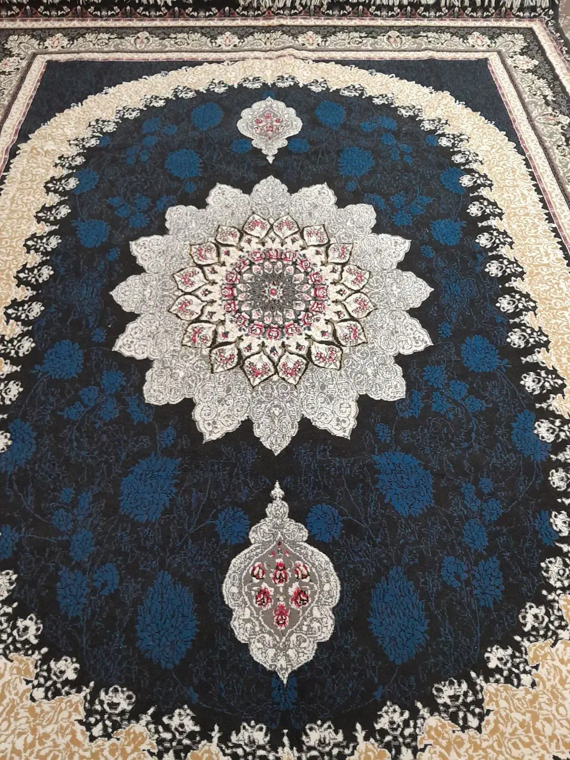 3فرش12متری700شانه سه تاشون با قیمت 15ملیون|فرش|اهواز, کوی علوی|دیوار