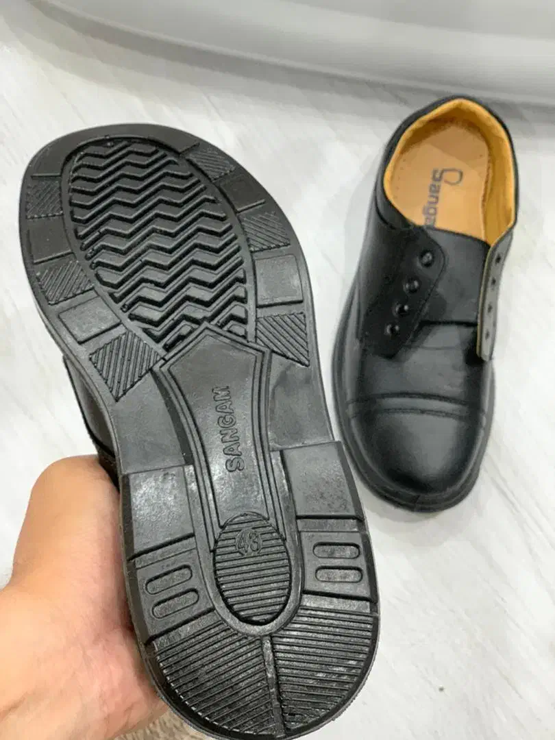 کفش مردونه 43|کیف، کفش، کمربند|لنگرود, |دیوار