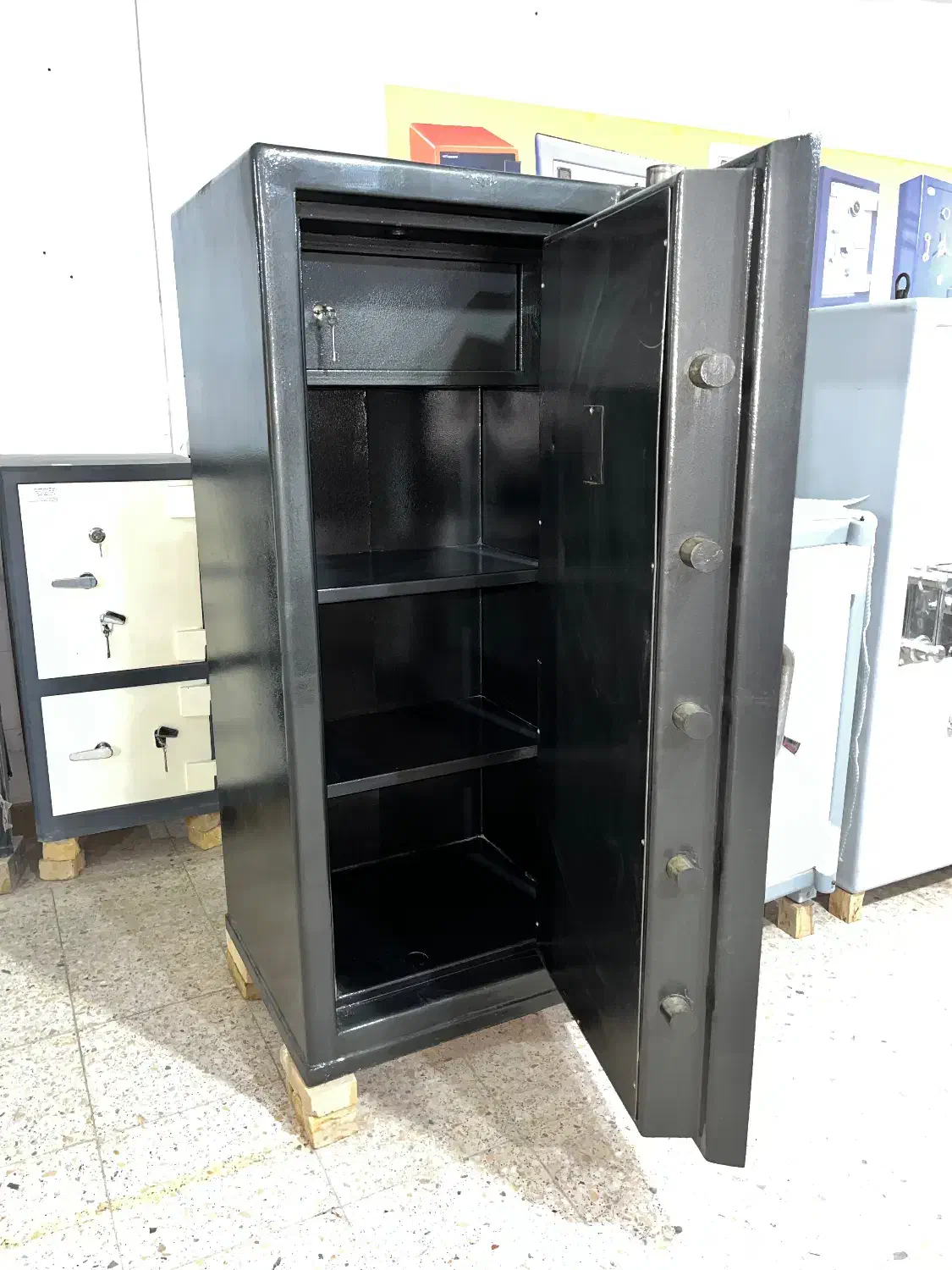 گاوصندوق بانکی/زرگری/اداری/ خرم|ابزارآلات|یزد, |دیوار