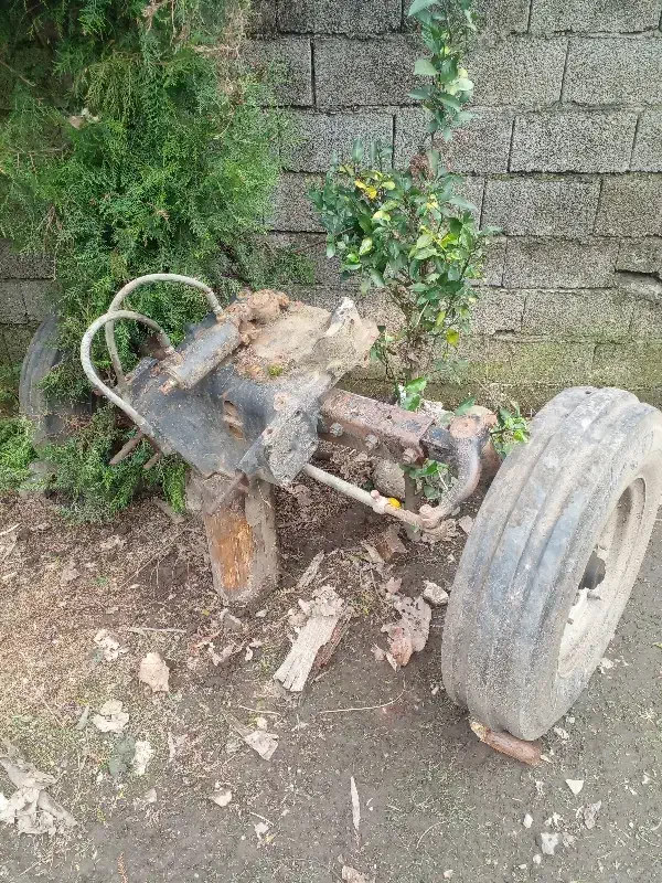 فروش اکسل جلوی تراکتور ۲۸۵|قطعات یدکی و لوازم جانبی|پرهسر, |دیوار