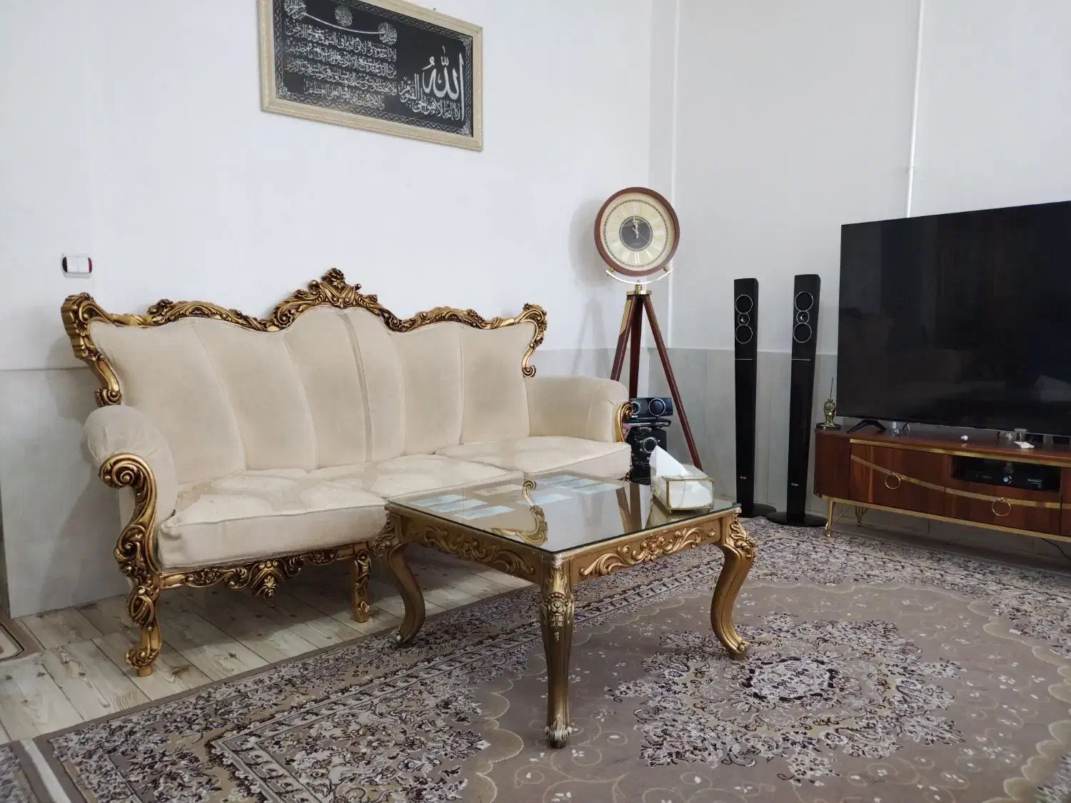 مبل7نفره سلطنتی وترکیبی ازکلاسیک|مبلمان خانگی و میز عسلی|مریوان, |دیوار