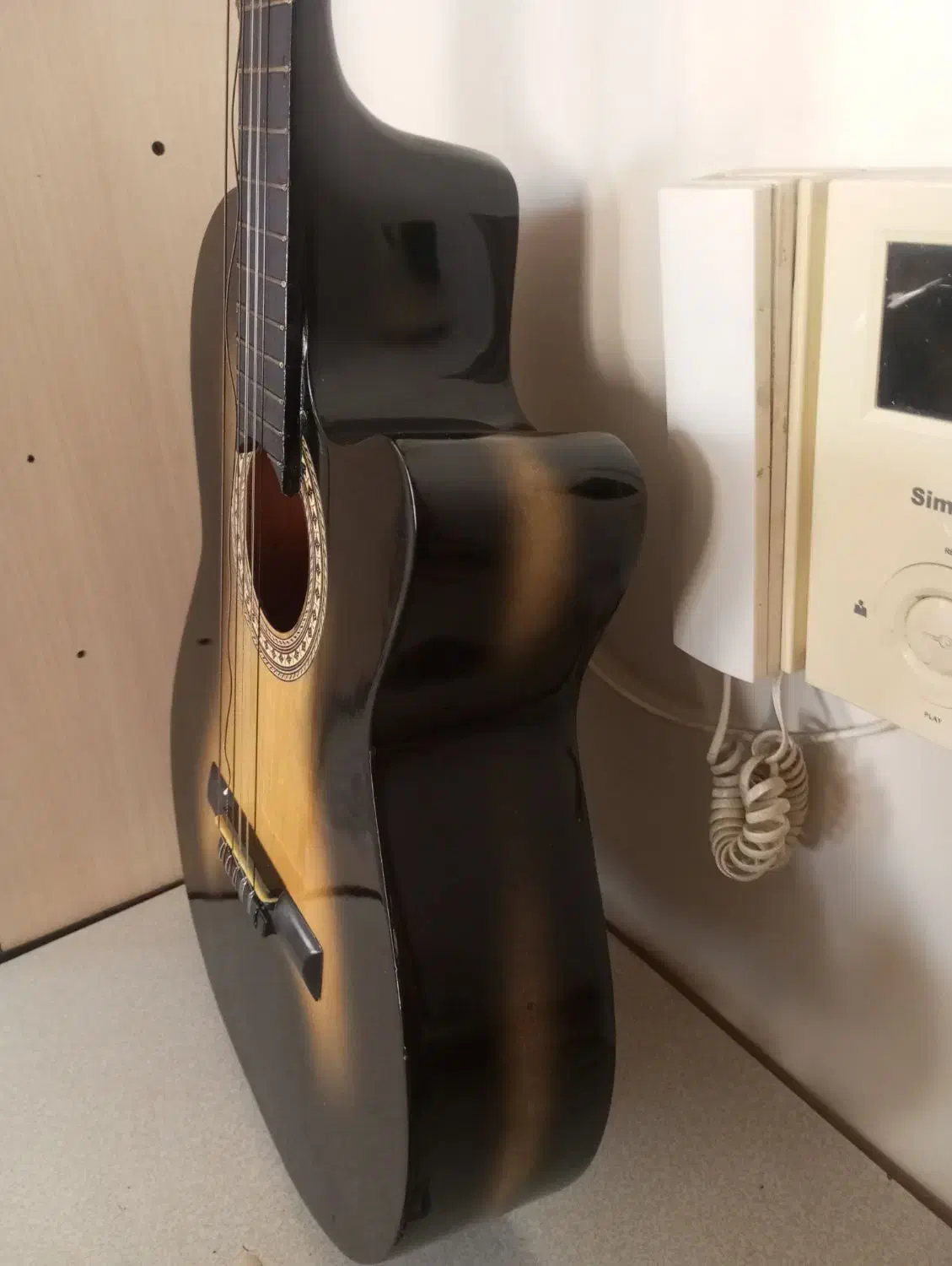 فروش فوری گیتار کلاسیک|گیتار، بیس، امپلیفایر|اسلامشهر, شهرک واوان|دیوار