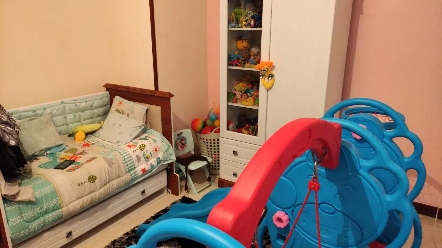وسایل اتاق کودک|تخت و صندلی بچه|فردیس, شهرک ناز|دیوار