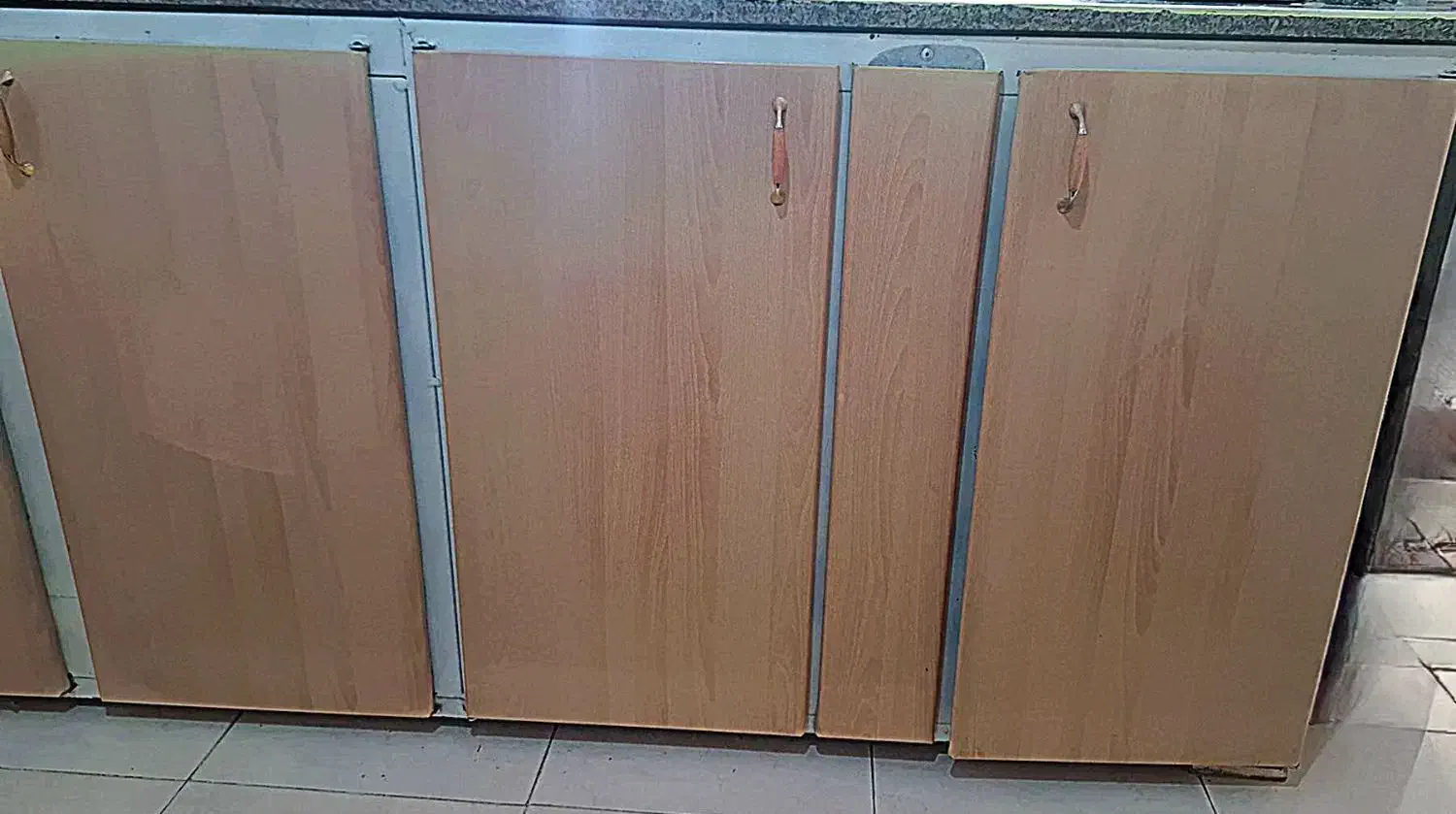 کابینت فلزی طرح چوب|مصالح و تجهیزات ساختمان|سمیرم, |دیوار