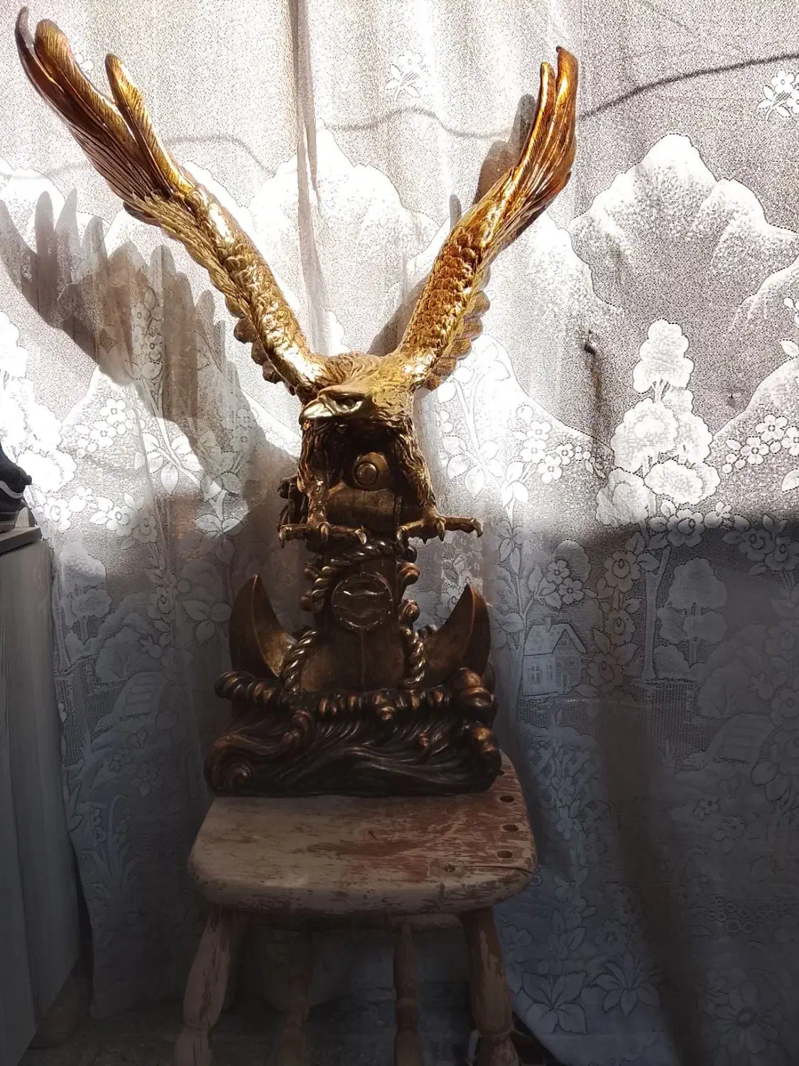 مجسمه عقاب طلایی|مجسمه، تندیس، ماکت|مشهد, بهمن|دیوار