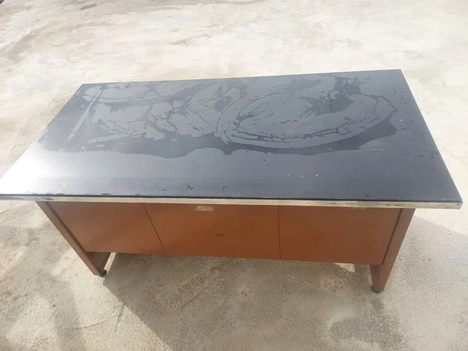 میز بزرگ|میز تحریر و کامپیوتر|خرم‌آباد, |دیوار