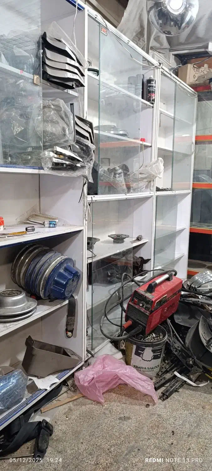 ویترین ام دی اف و ایستاد الومینیوم|بوفه، ویترین، کنسول|مرودشت, ژیان|دیوار