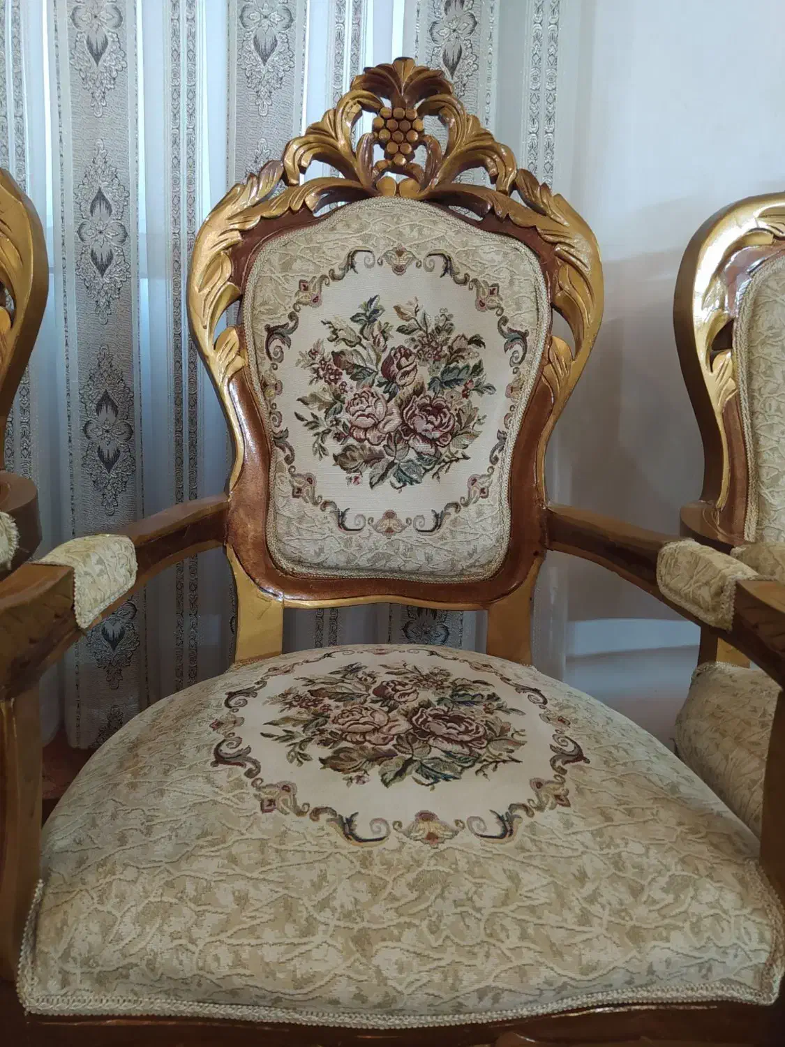 مبل سلطنتی با میز ناهارخوری|مبلمان خانگی و میز عسلی|قائمشهر, |دیوار