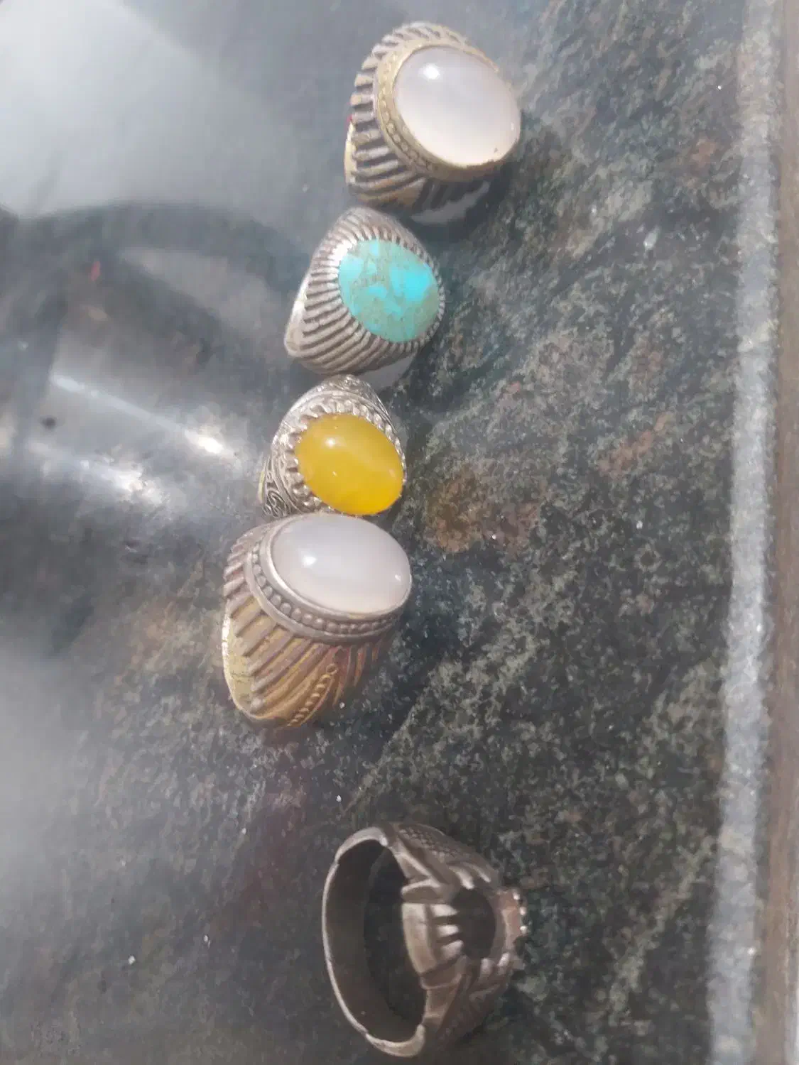 انگشتر|جواهرات|هیرمند, |دیوار