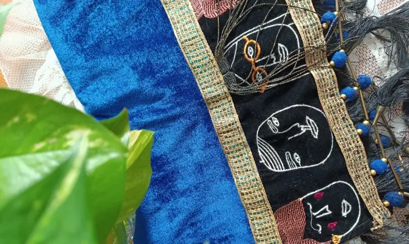 شال|لباس|اصفهان, بهارستان|دیوار