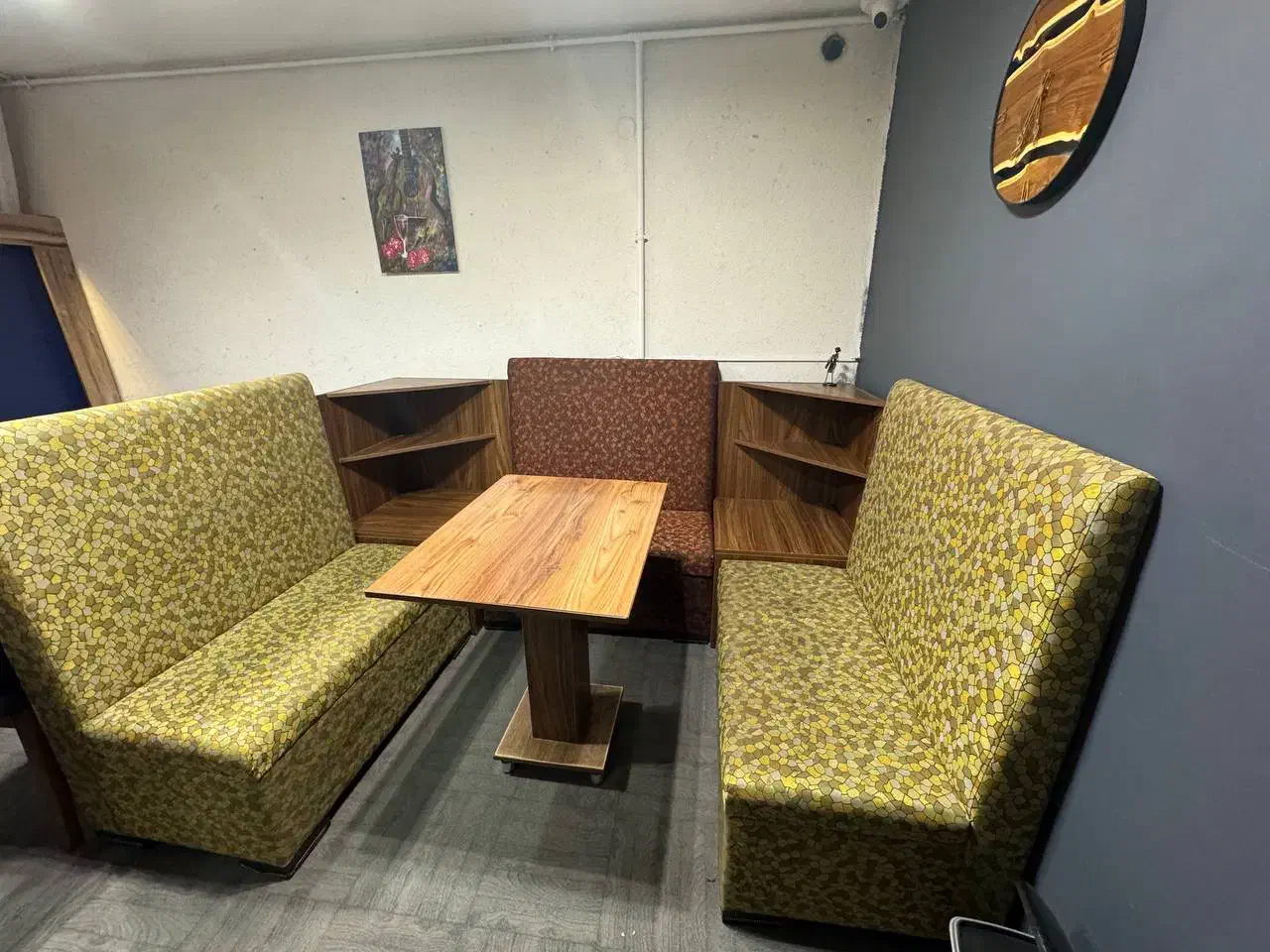 میز و صندلی کافه و رستوران|کافی‌شاپ و رستوران|اراک, |دیوار