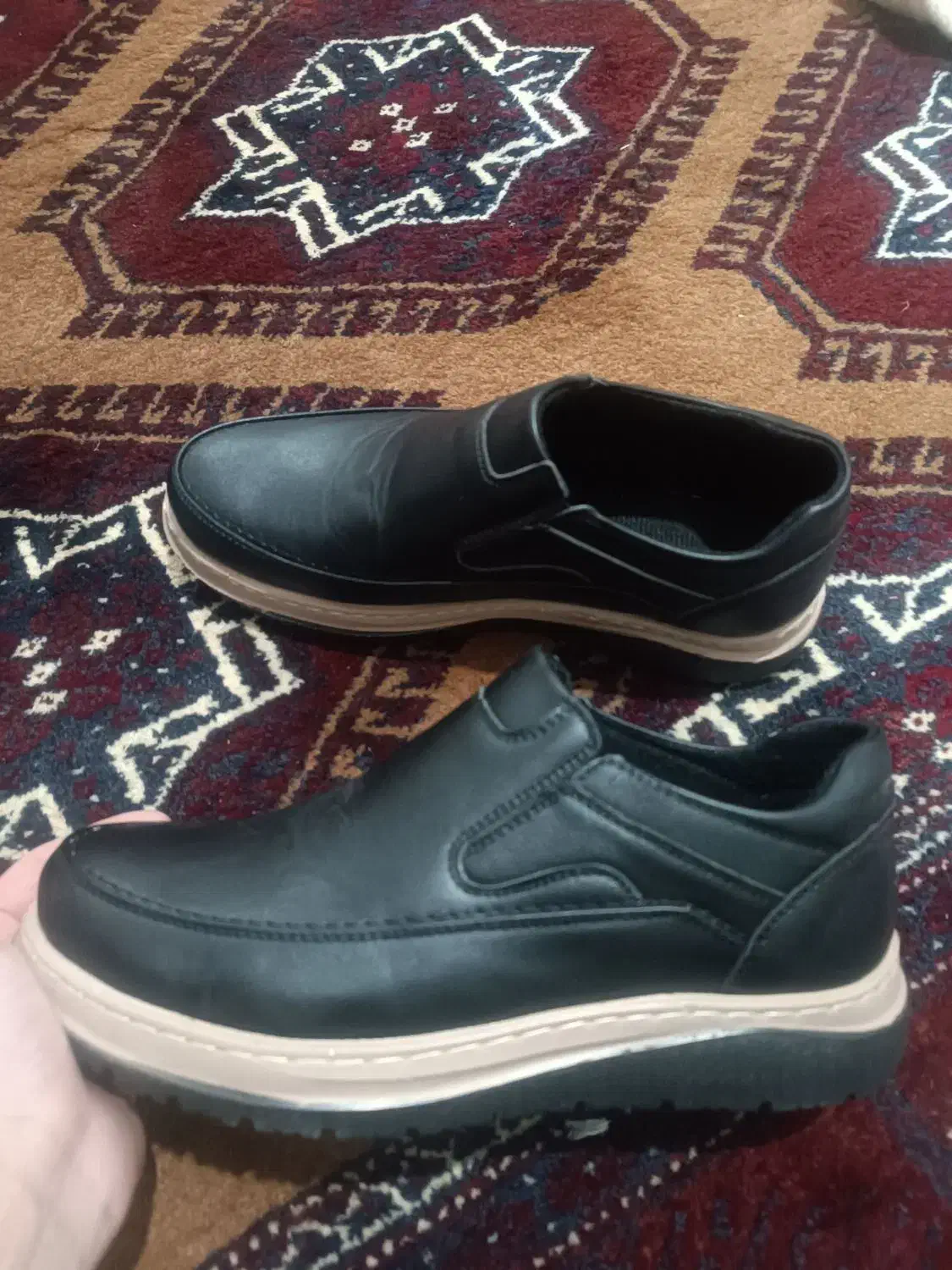 دو عدد کفش نو|کیف، کفش، کمربند|انبارآلوم, |دیوار