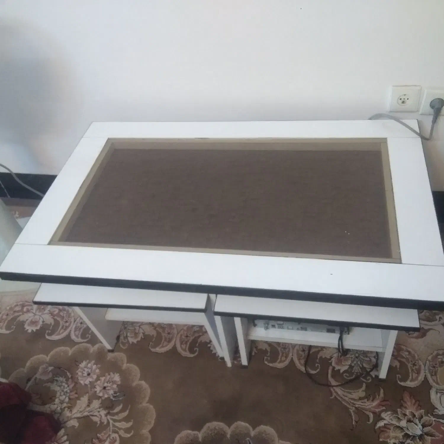 گل میز|مبلمان خانگی و میز عسلی|استهبان, |دیوار