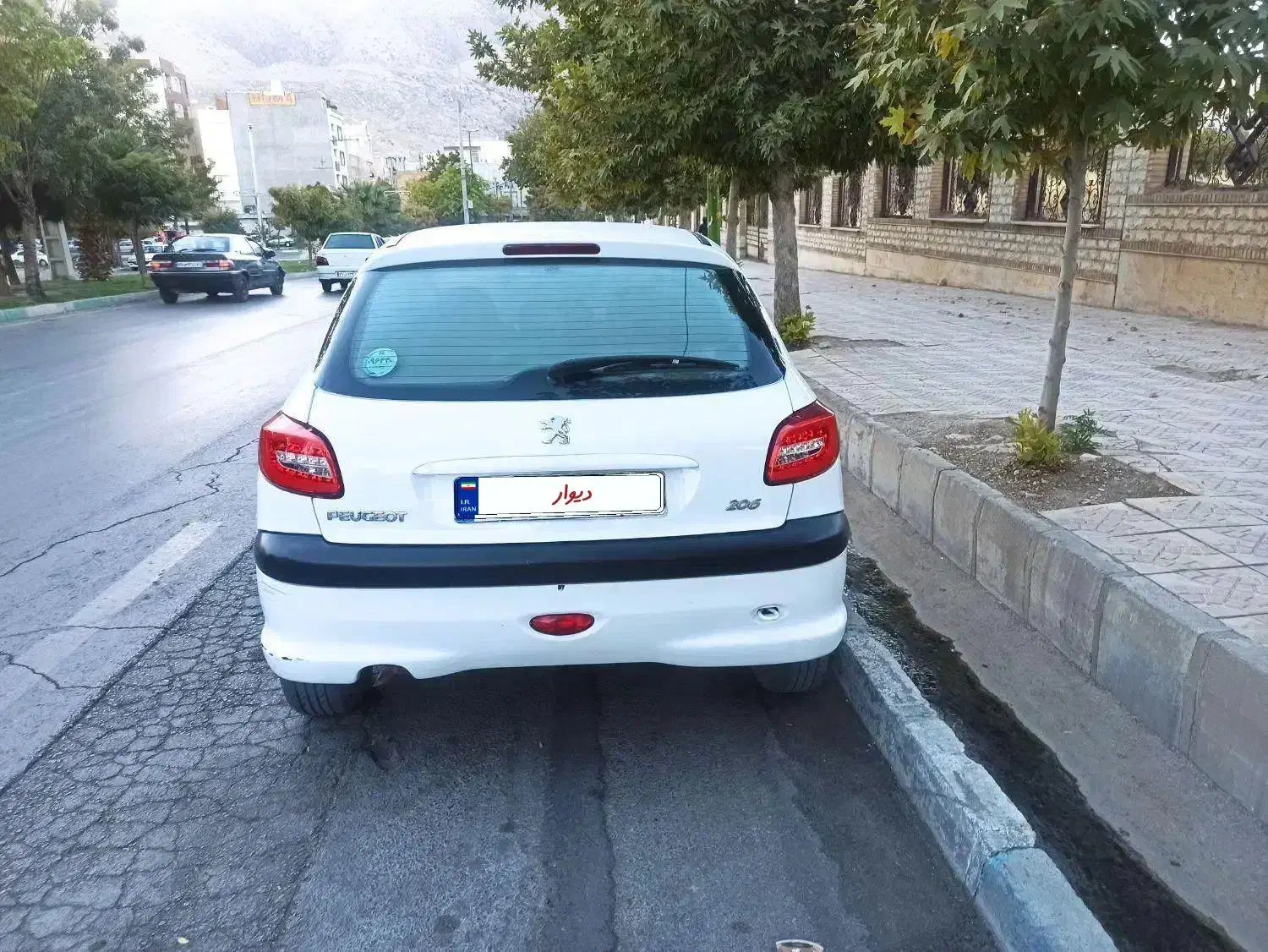 ماشین ۲۰۶ T5|خودرو سواری و وانت|خرم‌آباد, |دیوار