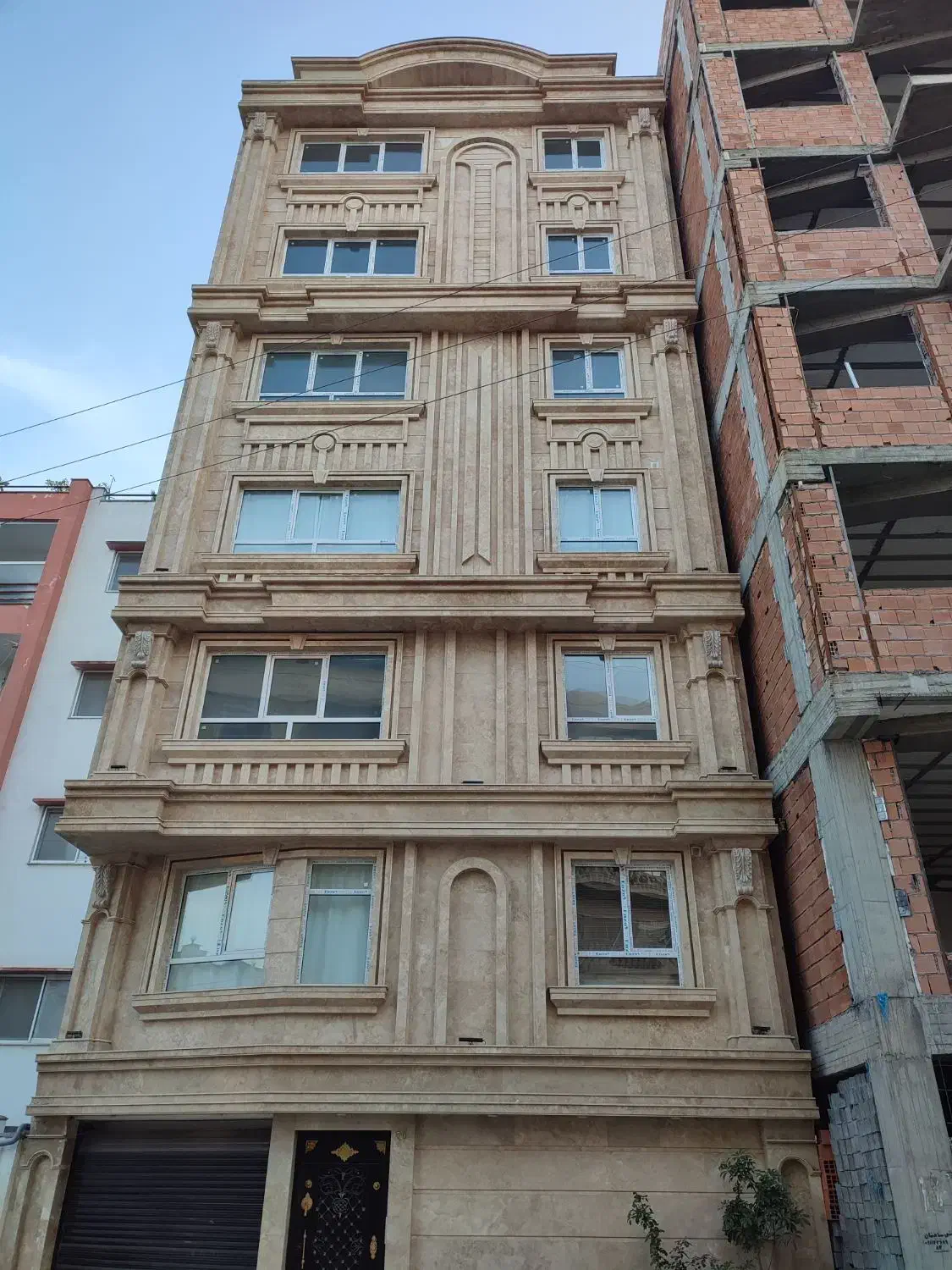 آپارتمان سند دار سه خواب طبقه آخر/ خ آزادی|فروش آپارتمان|محمودآباد, |دیوار