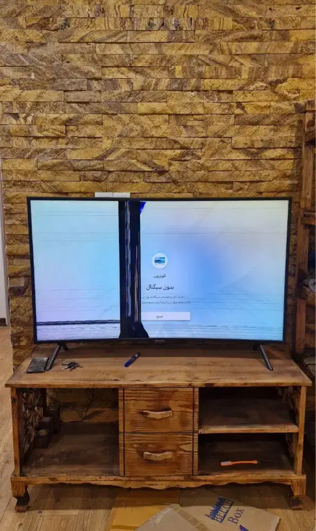 تلویزیون سامسونگ صفحه شکسته|تلویزیون و پروژکتور|زابل, |دیوار