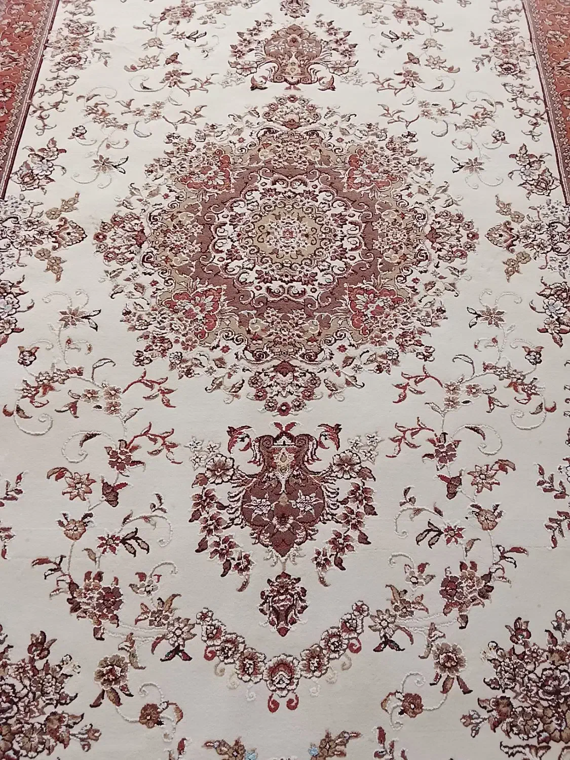 فرش ماشینی برجسته پانصدشانه|فرش|حاجیلار, |دیوار