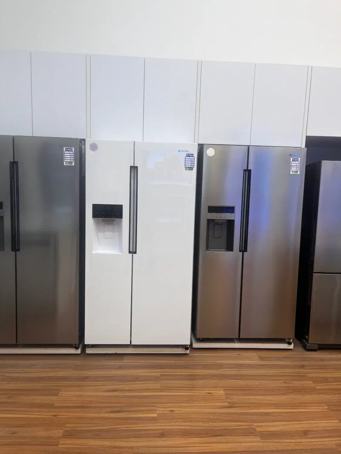 ساید اسنوا ویترینی نو قیمت مناسب|یخچال و فریزر|گنبد کاووس, |دیوار