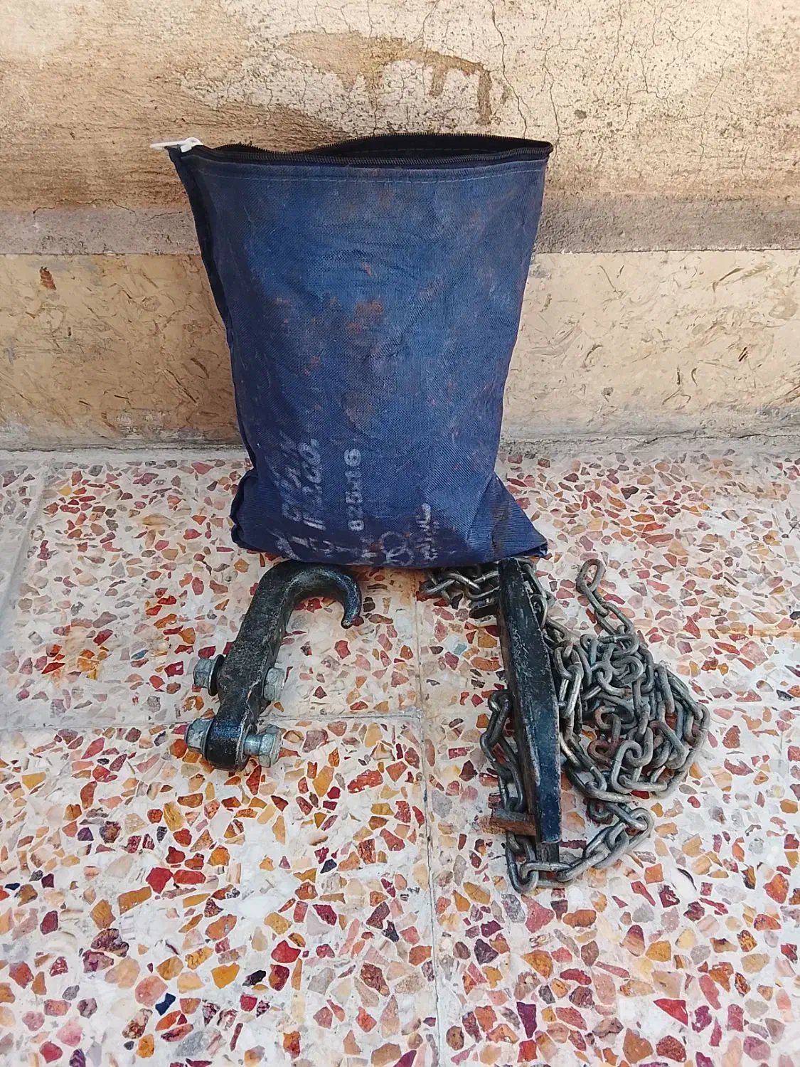 دو عدد زنجیر چرخ یخ شکن ایسوزو ..|قطعات یدکی و لوازم جانبی|خرم‌آباد, |دیوار