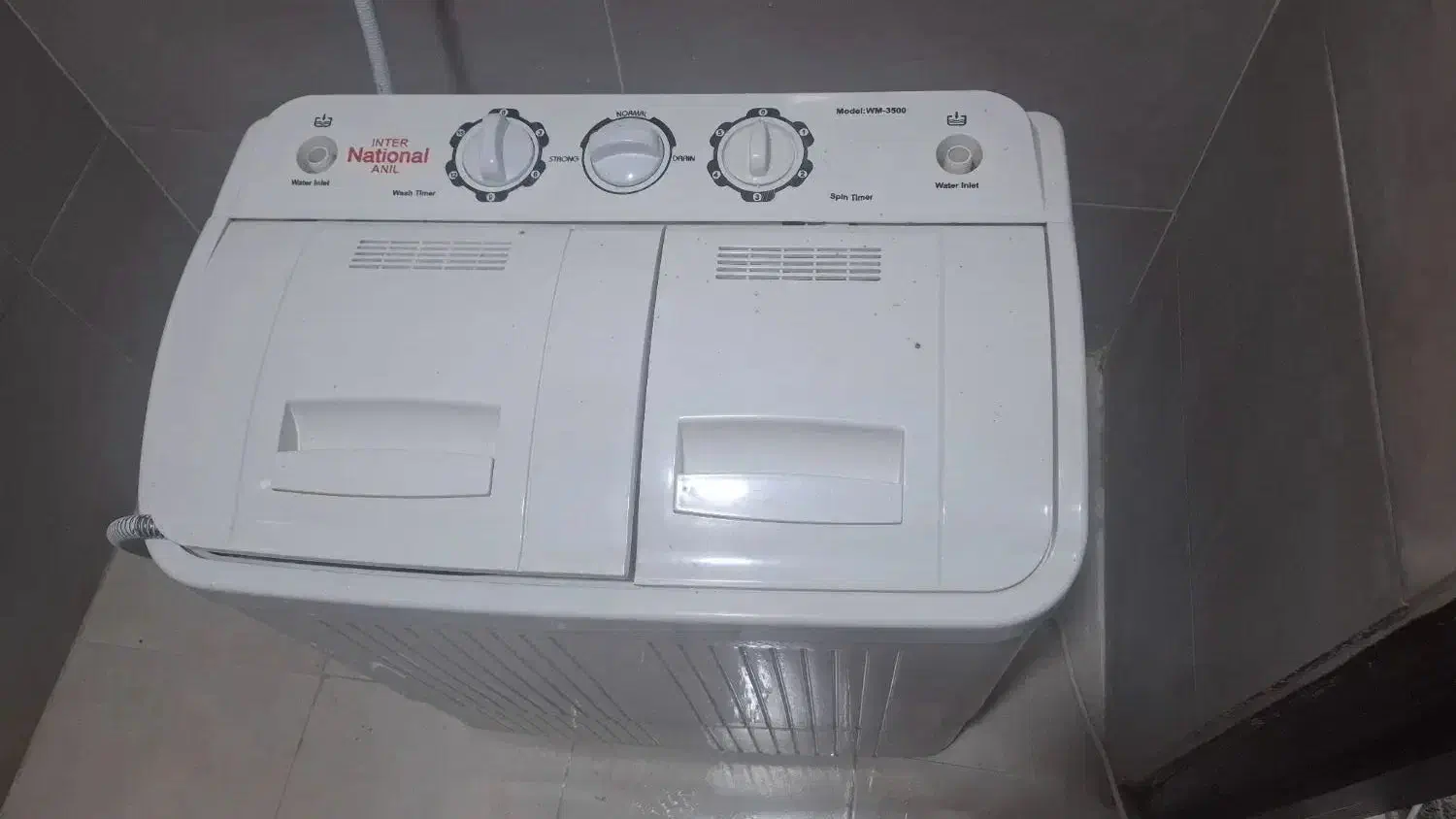 لباسشویی ۳ نیم کیلویی|ماشین لباسشویی و خشککن لباس|رشت, ساغری سازان|دیوار