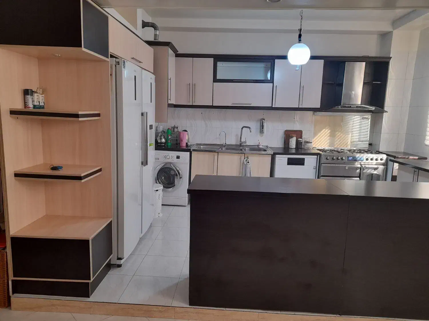 کابینت کارکرده به همراه سینک|مصالح و تجهیزات ساختمان|اسلام‌شهر, شهرک مفیدی|دیوار