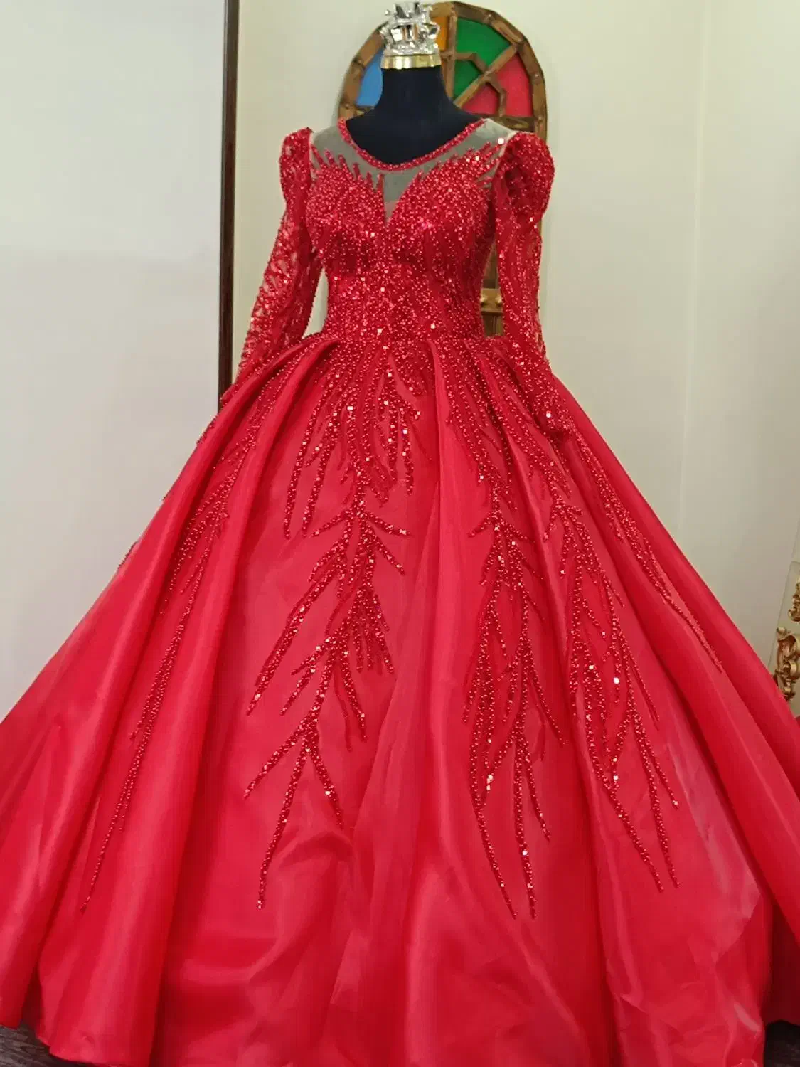 اجاره قرمز اناری|لباس|کرج, کوی زنبق|دیوار