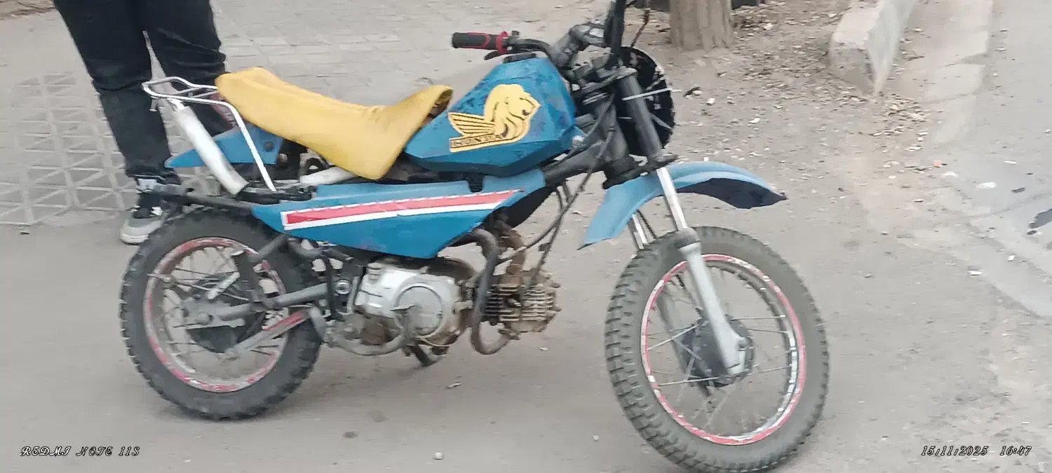 موتور سیکلت|موتورسیکلت|نجف‌آباد, قلعه سفید|دیوار