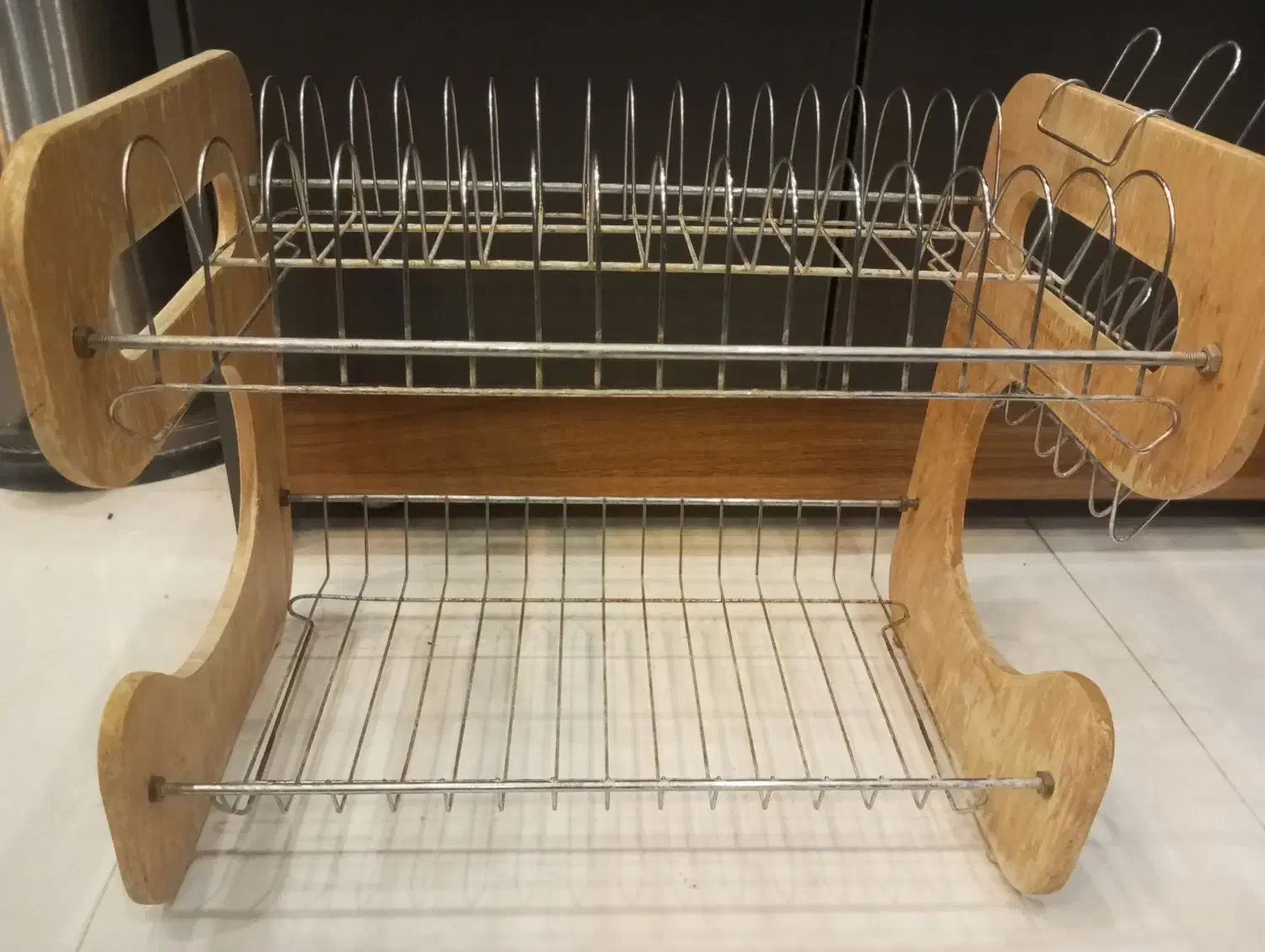 جا ظرفی|آب‌چکان و نظم‌دهنده ظروف|شیراز, زند|دیوار