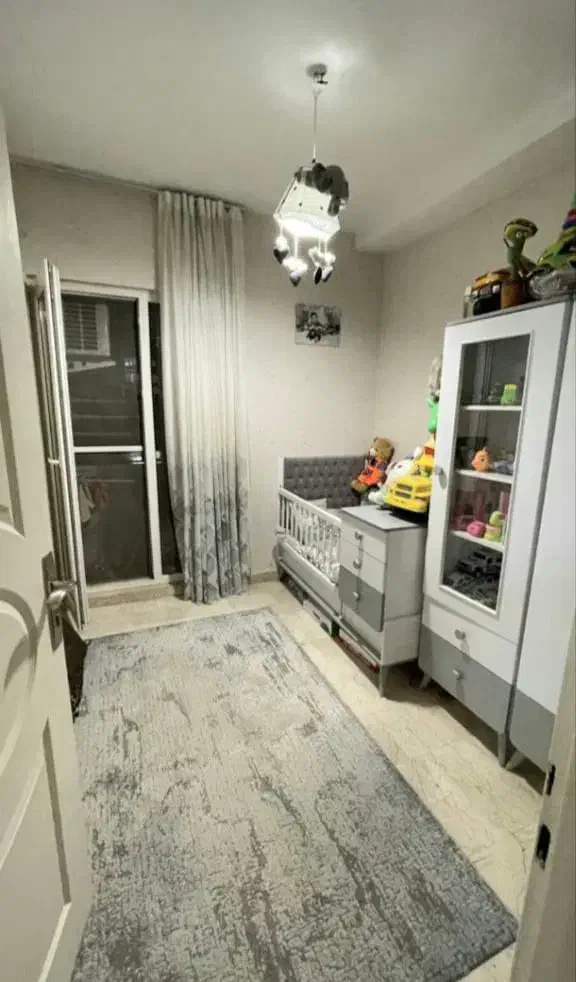 ۹۰متر/ فول/ خطی روبه آفتاب/ شاهین شمالی