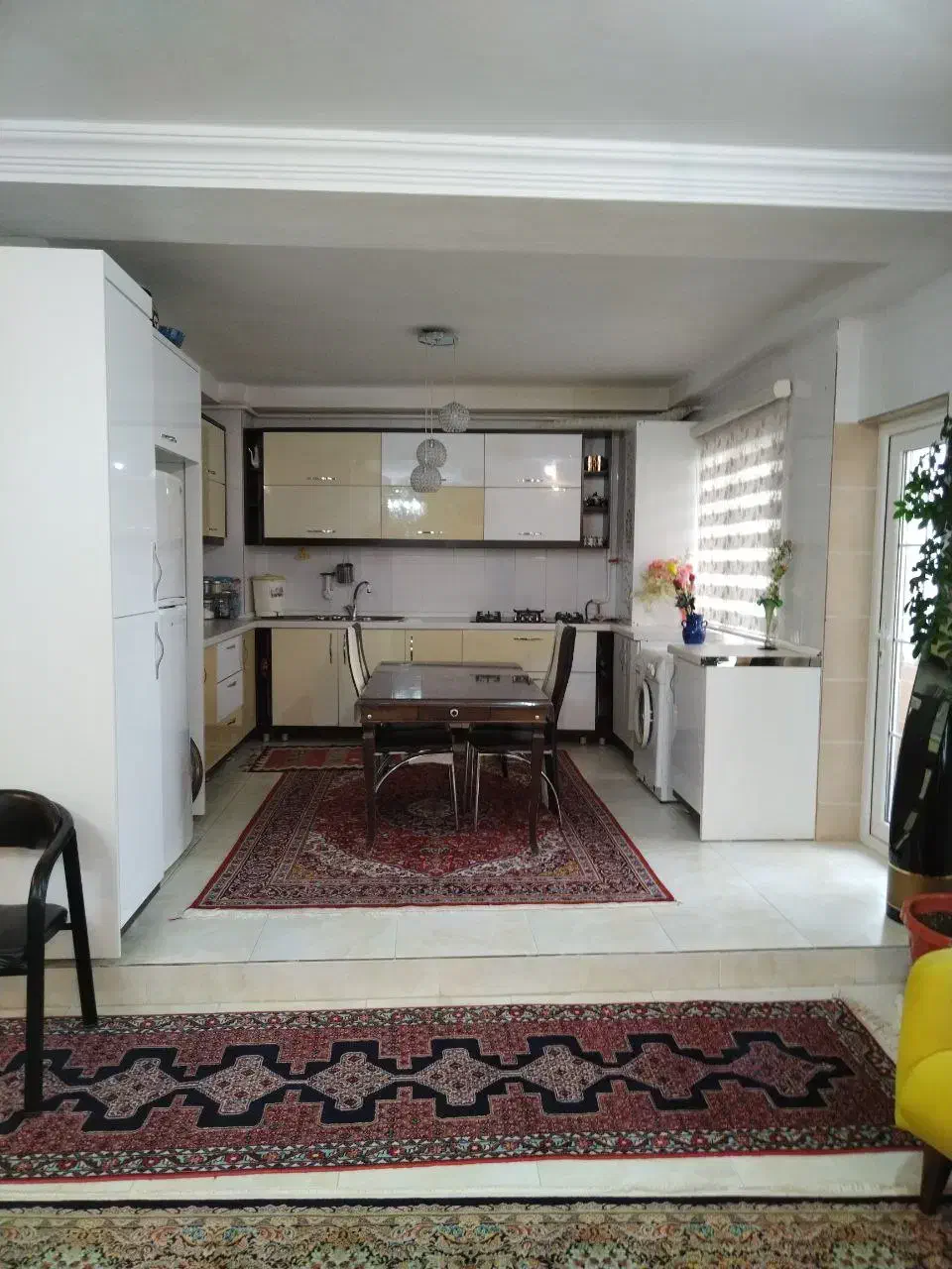 فروش فوری آپارتمان ۱۳۵ متری و سوئیت ۳۰ متری|فروش آپارتمان|قروه, |دیوار