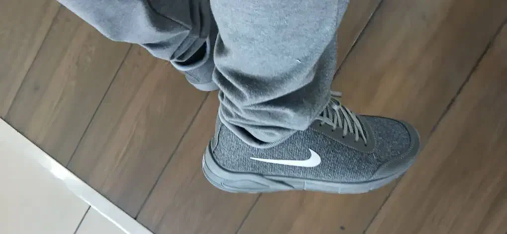 کفش اسپورت|کیف، کفش، کمربند|صوفیان, |دیوار