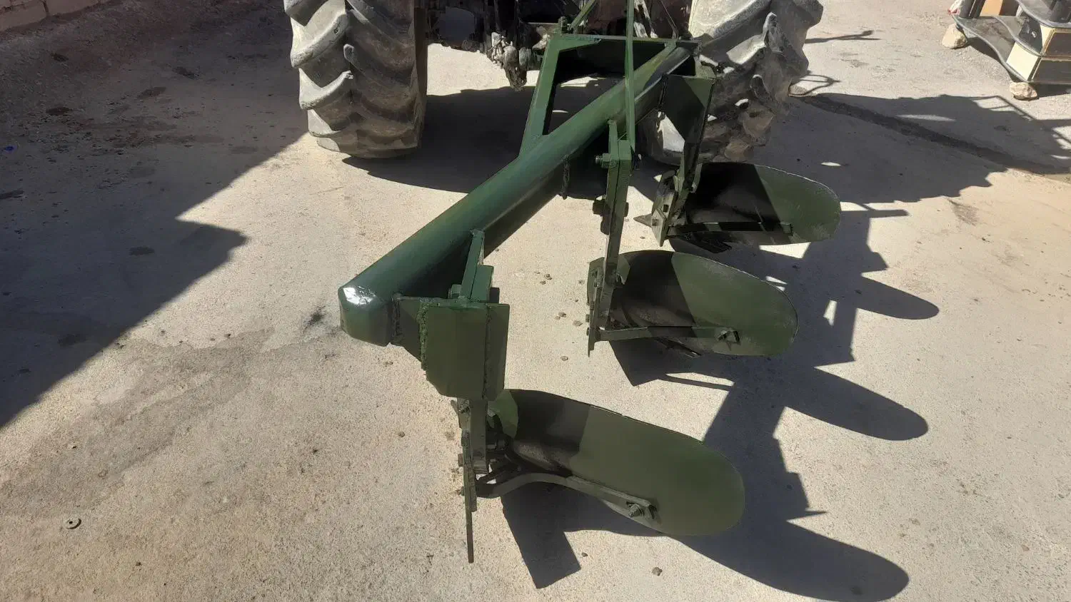 گاوآهن سه خیش|ماشینآلات صنعتی|الشتر, |دیوار