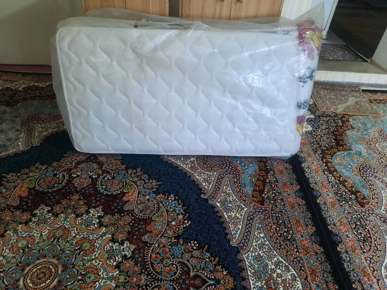 تشک|تشک تختخواب|همدان, |دیوار